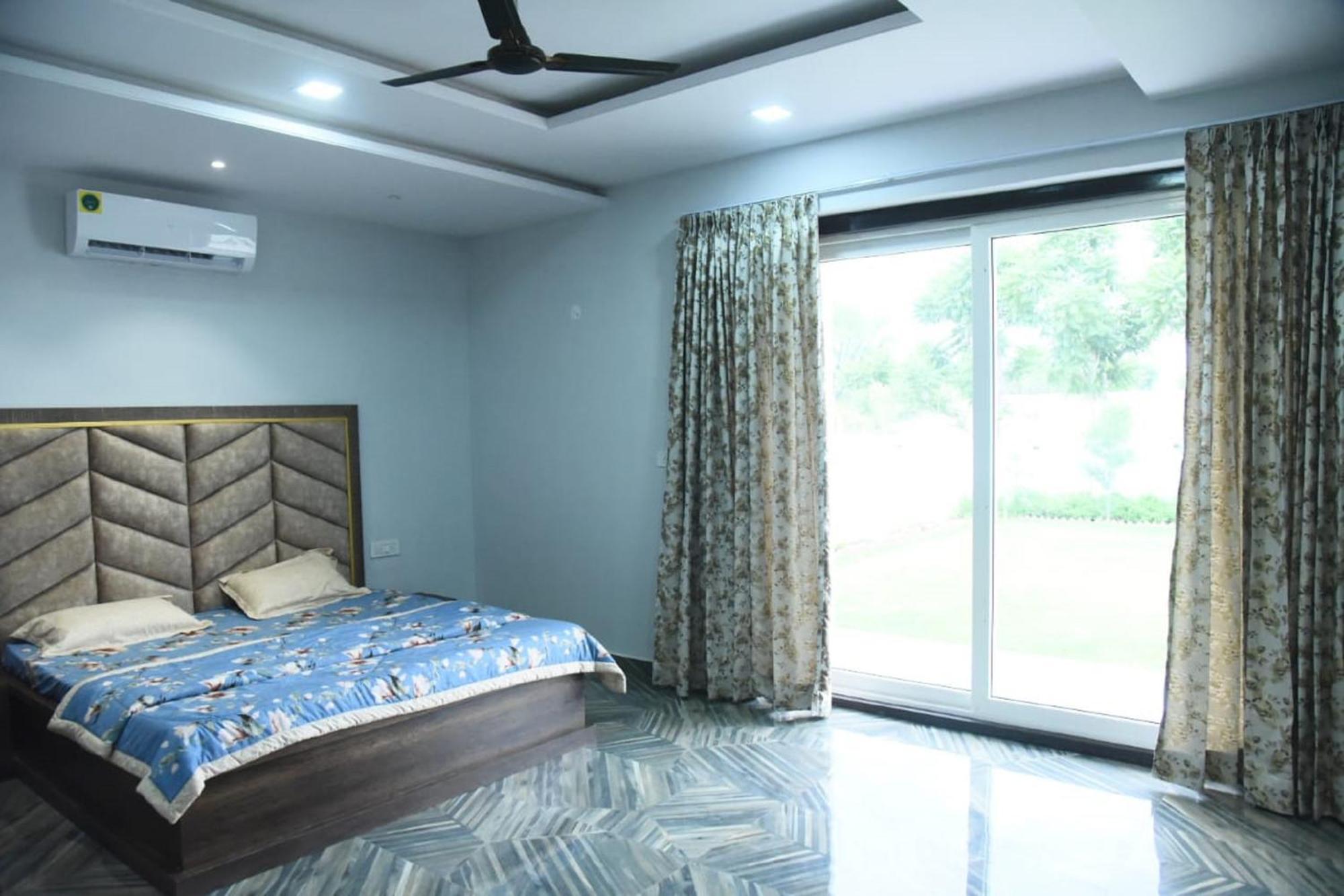 Raj Farms Luxury Villa And Private Pool Near Kukus 斋浦尔 外观 照片