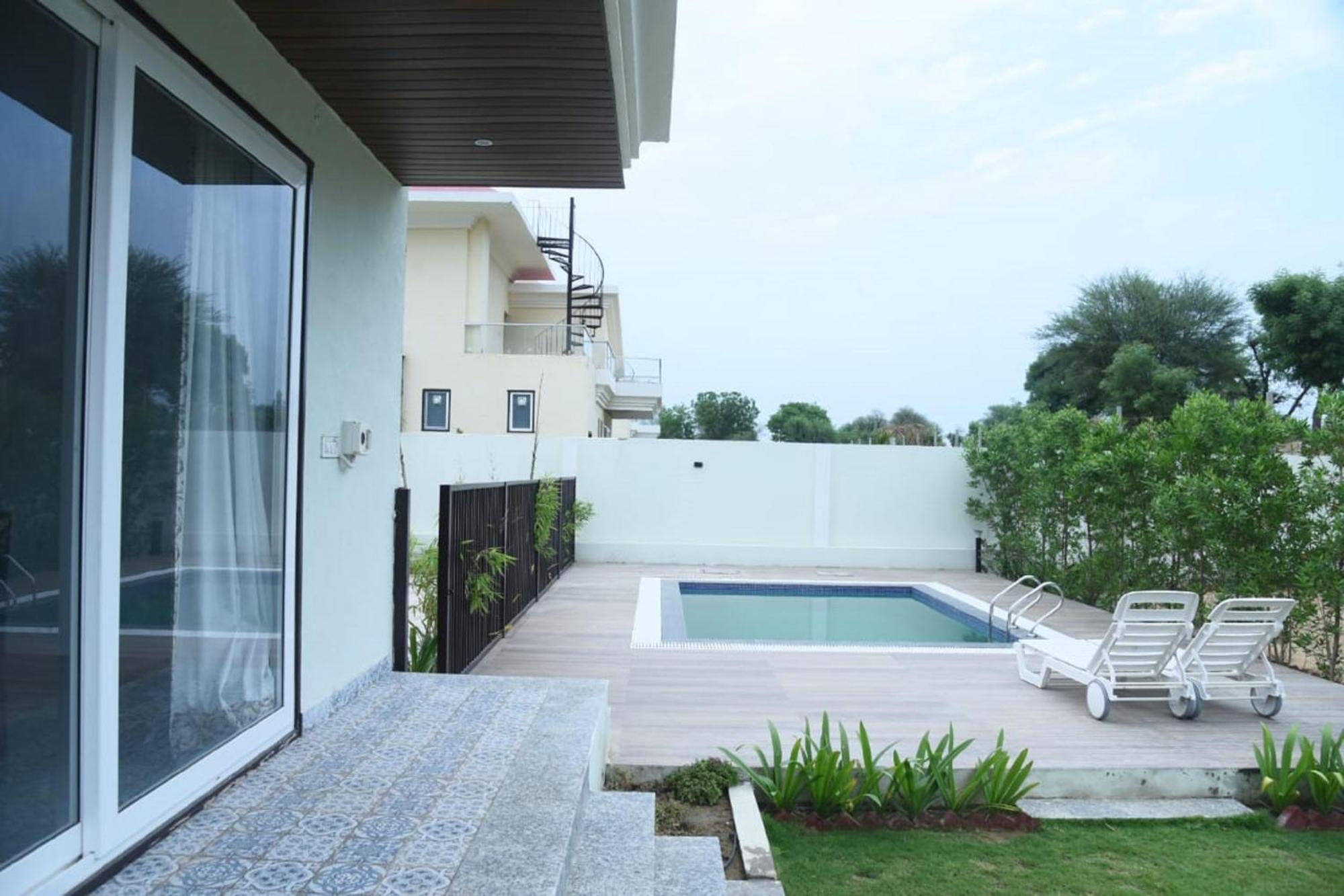 Raj Farms Luxury Villa And Private Pool Near Kukus 斋浦尔 外观 照片
